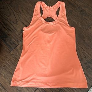 Athleta tank-like new!